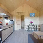 Dom wakacyjny Chic Homes For Up To 6 People In *