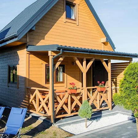 Dom wakacyjny Chic Homes For Up To 6 People In