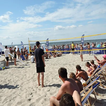 Chic Homes For Up To 6 People In ウストカ